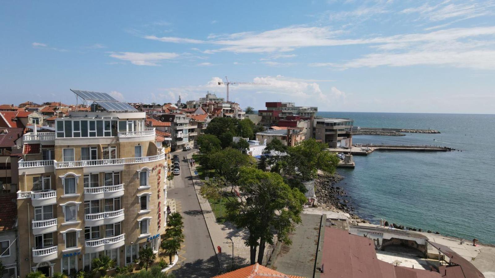 Family Hotel Paros Pomorie Exterior photo